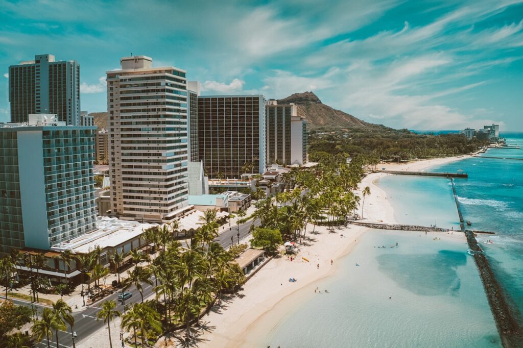 Explore Waikiki Beach