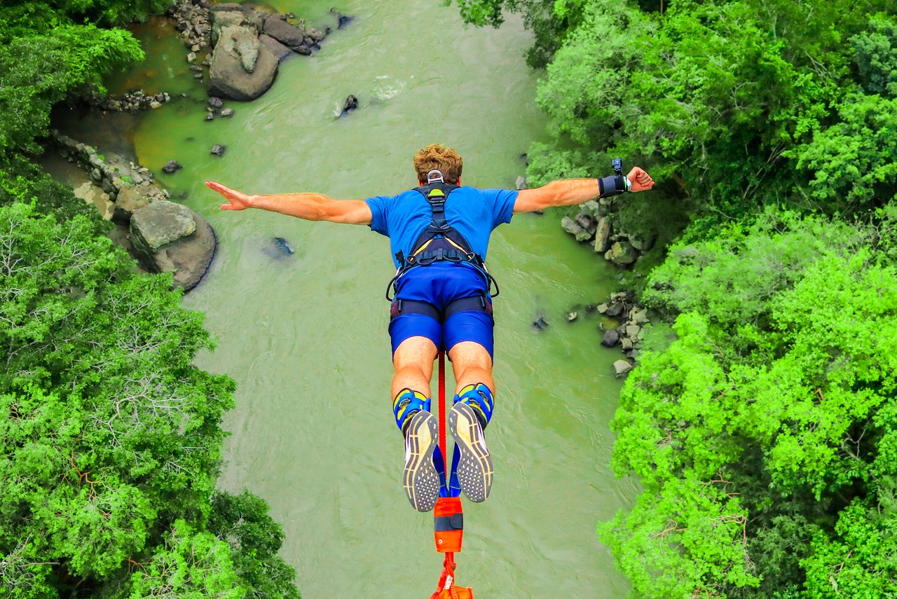 Bungee Jumping in Hawaii